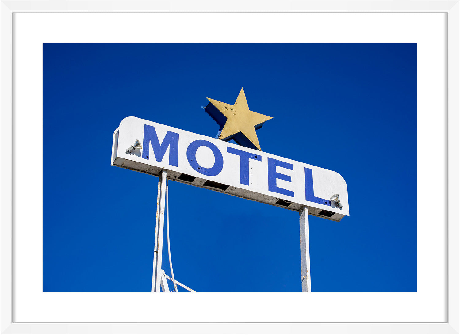 motel print white frame
