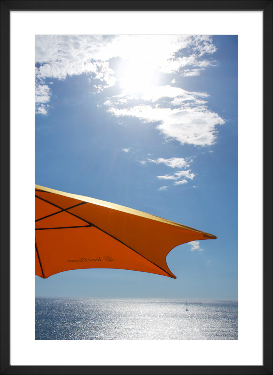 beach print black frame