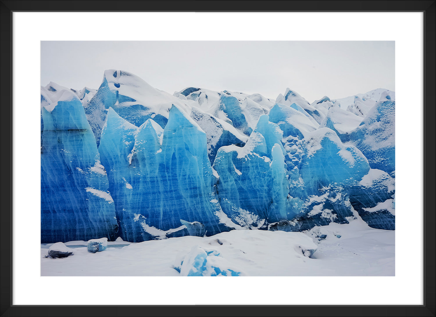 glacier print black frame