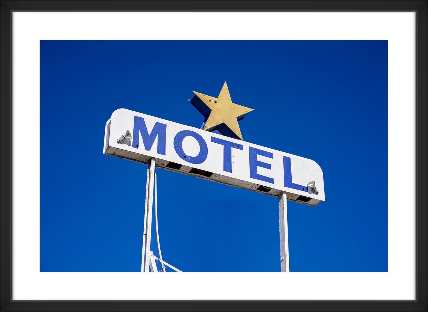 motel print black frame